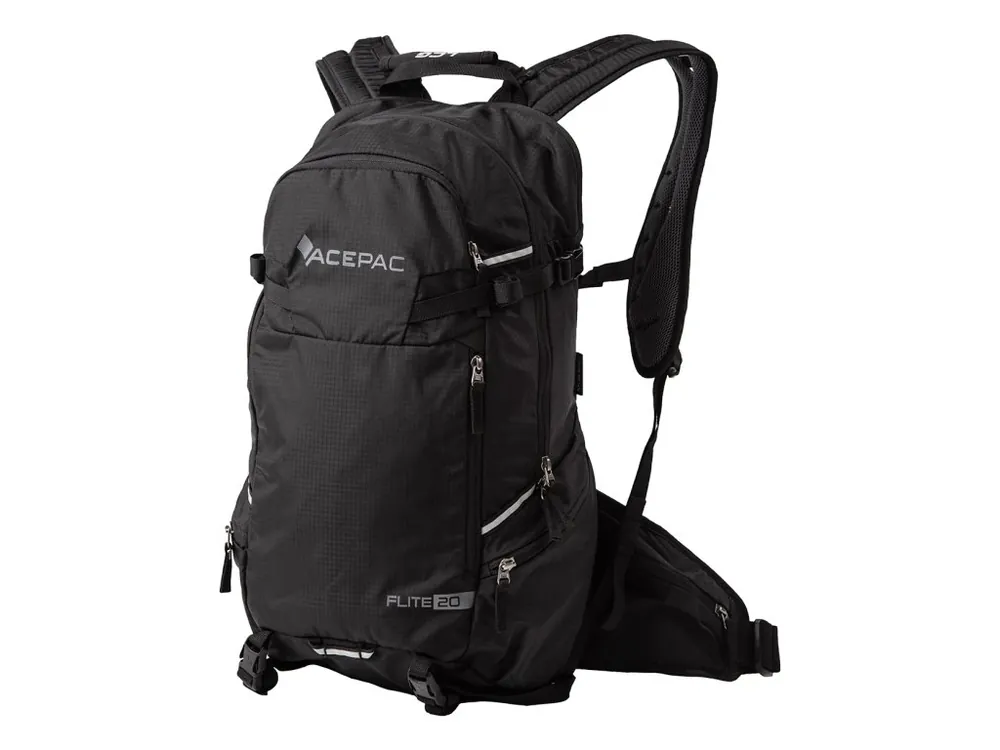 Hit Sezóny Batoh Acepac Flite 20 MKIII Black