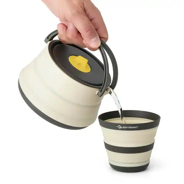 Kempingová konvice Sea To Summit Frontier UL Collapsible Kettle bone white Levný
