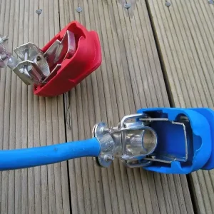 Aktuální BOAT007 Rychloupínací svorky na baterii