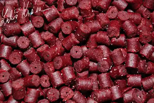 Novinka LK Baits Salt Red Hallibut Pellets 1kg, 8mm