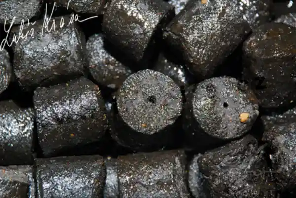 Akční Cena LK Baits Salt Black Hallibut Pellets 10kg, 20mm