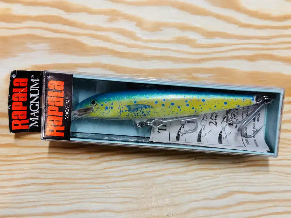 Speciální Cena Wobler RAPALA Magnum Floating 11 D MAG DC Dorado Ireland 11cm / 15g
