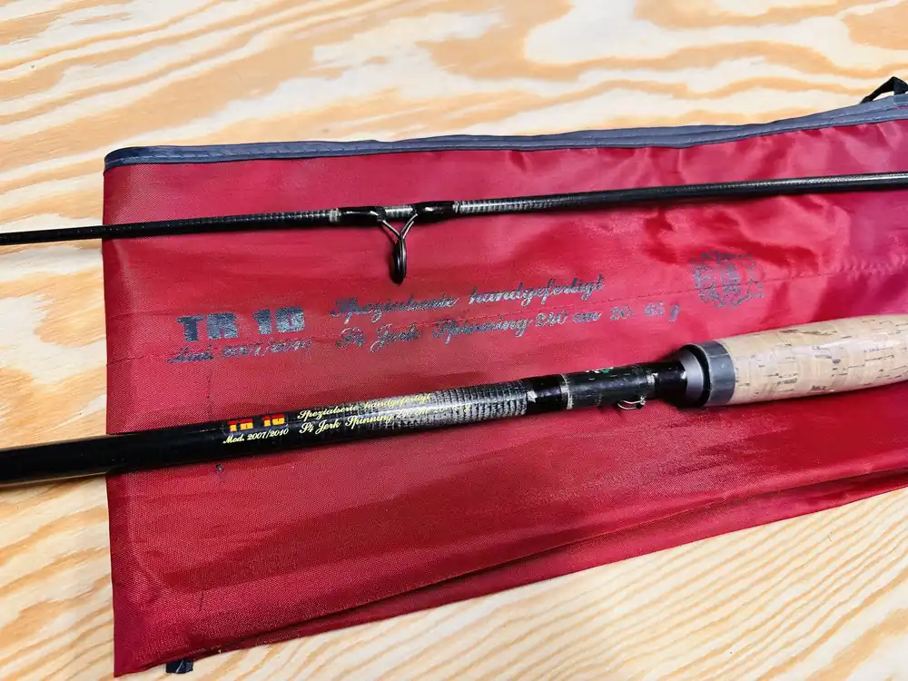 Horká Nabídka PŘÍVLAČOVÝ PRUT BYRON TR10 SPECIAL S4 JERK / 2,4 m / 20-65 g