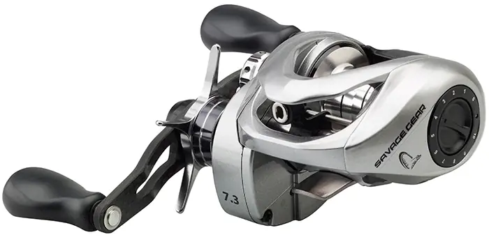 BAITCASTOVÝ NAVIJÁK SAVAGE GEAR SG10 300 BC 7,3 1 RH / PRAVORUKÝ Výhodná Nabídka