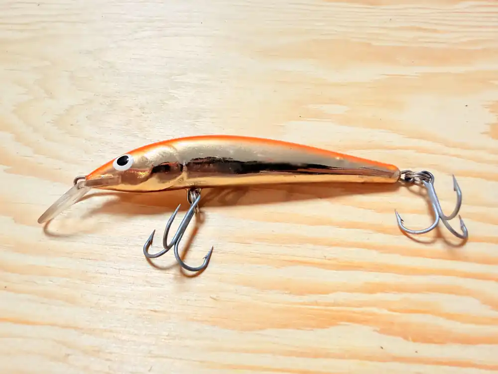 Časově Omezené Wobler SALMO Sting 9F / 9 cm / 10 g / 1.2-2.2 m