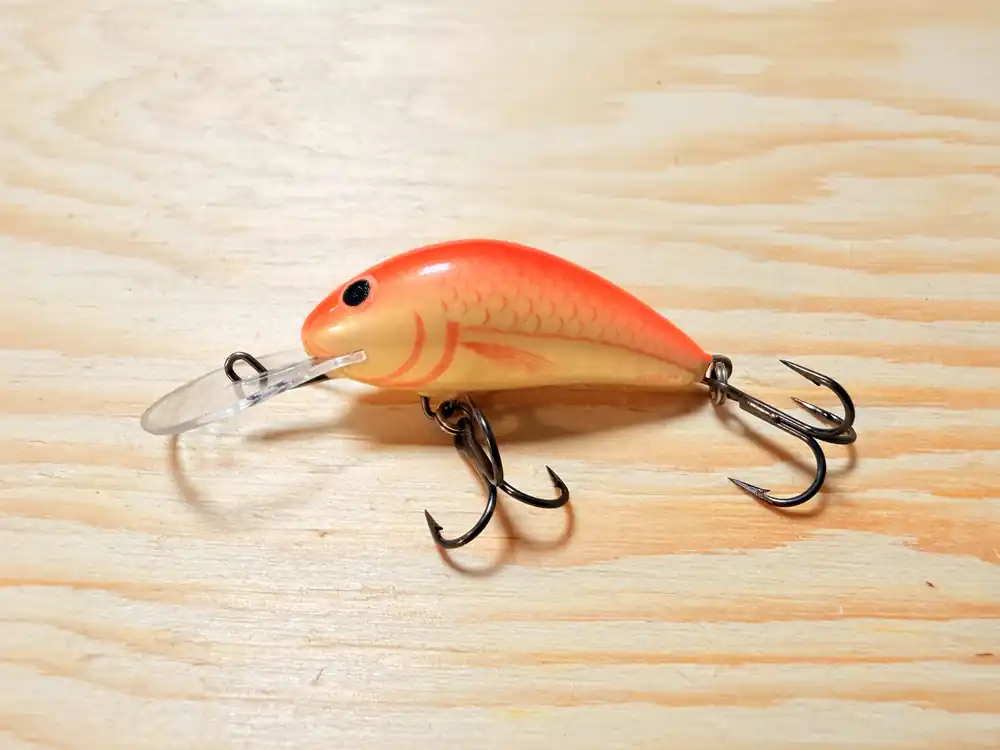 Sleva Wobler SALMO Hornet 4 F - UO / 4 cm / 3 g / 1,2-2,0 m