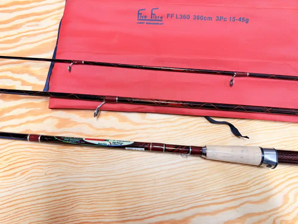 PRUT BYRON FIVE FIBER / 3,6 m / 15-45 g Rychlé Dodání