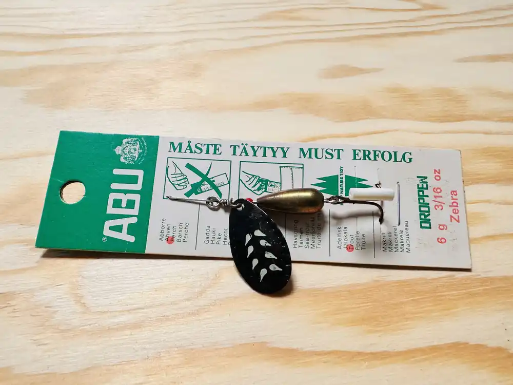 NOVÁ RETRO ROTAČNÍ TŘPYTKA ABU DROPPEN ZEBRA 6 g Odeslání Ihned