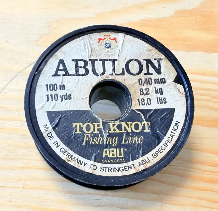 NOVÝ RETRO VLASEC ABU ABULON / 0,40 mm / 100 m Zlevněný
