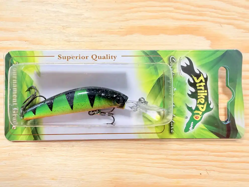 Levný Wobler STRIKE PRO Bass X 55 F / 5,5 cm / 4 g / A09