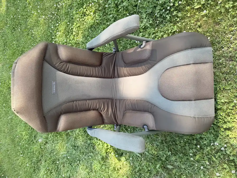 Levný Trakker Křeslo komfortní s područkami Levelite Long-Back Recliner + Obal Nash